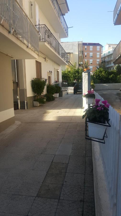 Lamezia Park Apartments لاميزيا تيرمي المظهر الخارجي الصورة